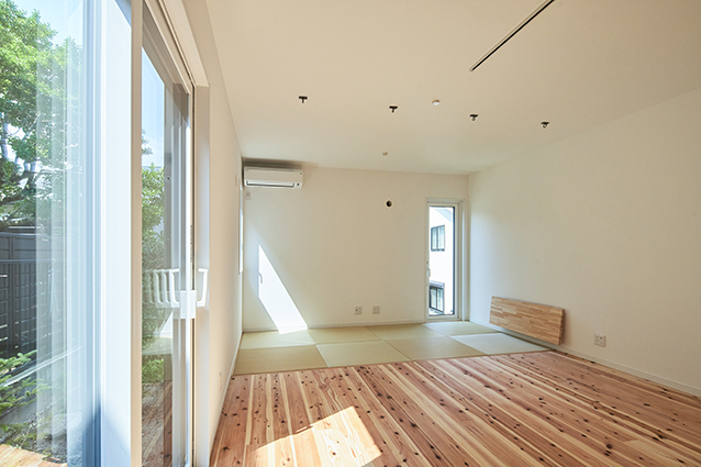 家族の気配をほどよく感じる、畳コーナーのある京都の家